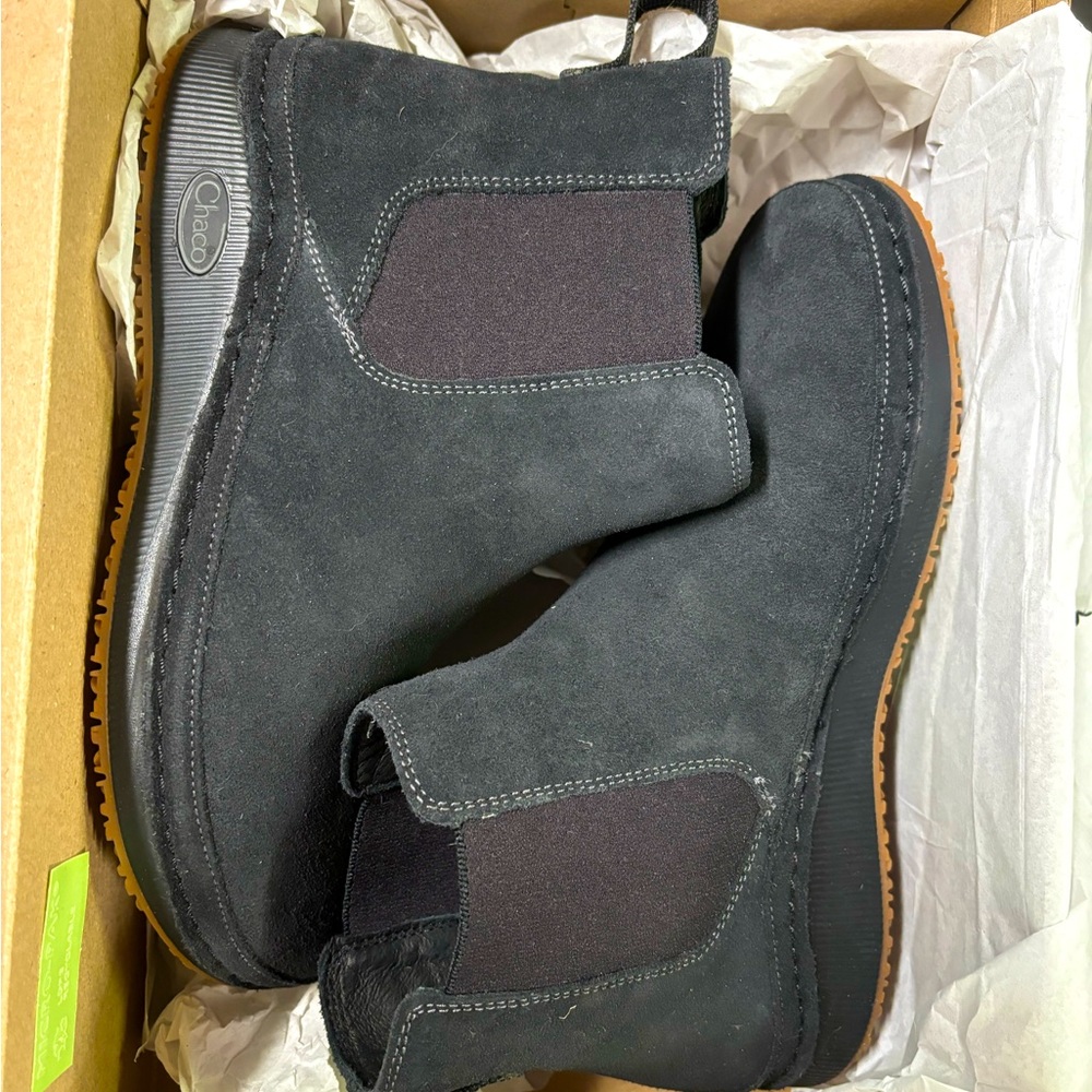 Chaco ankle boots. Black, size 8.
